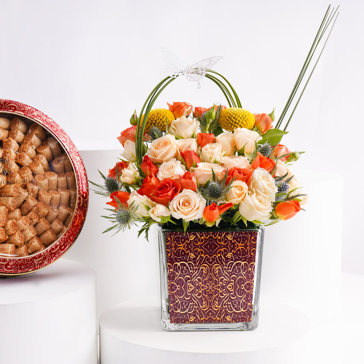 Flower Vase n Diplomatic Sweets Baklava Fingers Half Kg