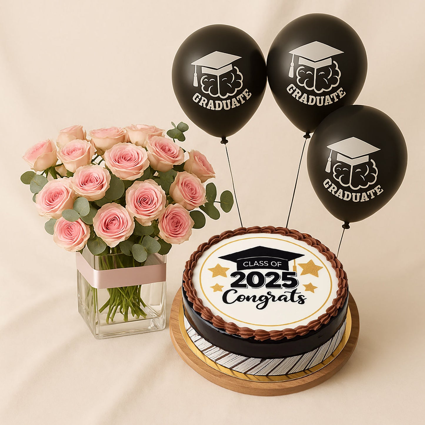 Class of 2025 Graduation Cake With Pink Roses n Balloons