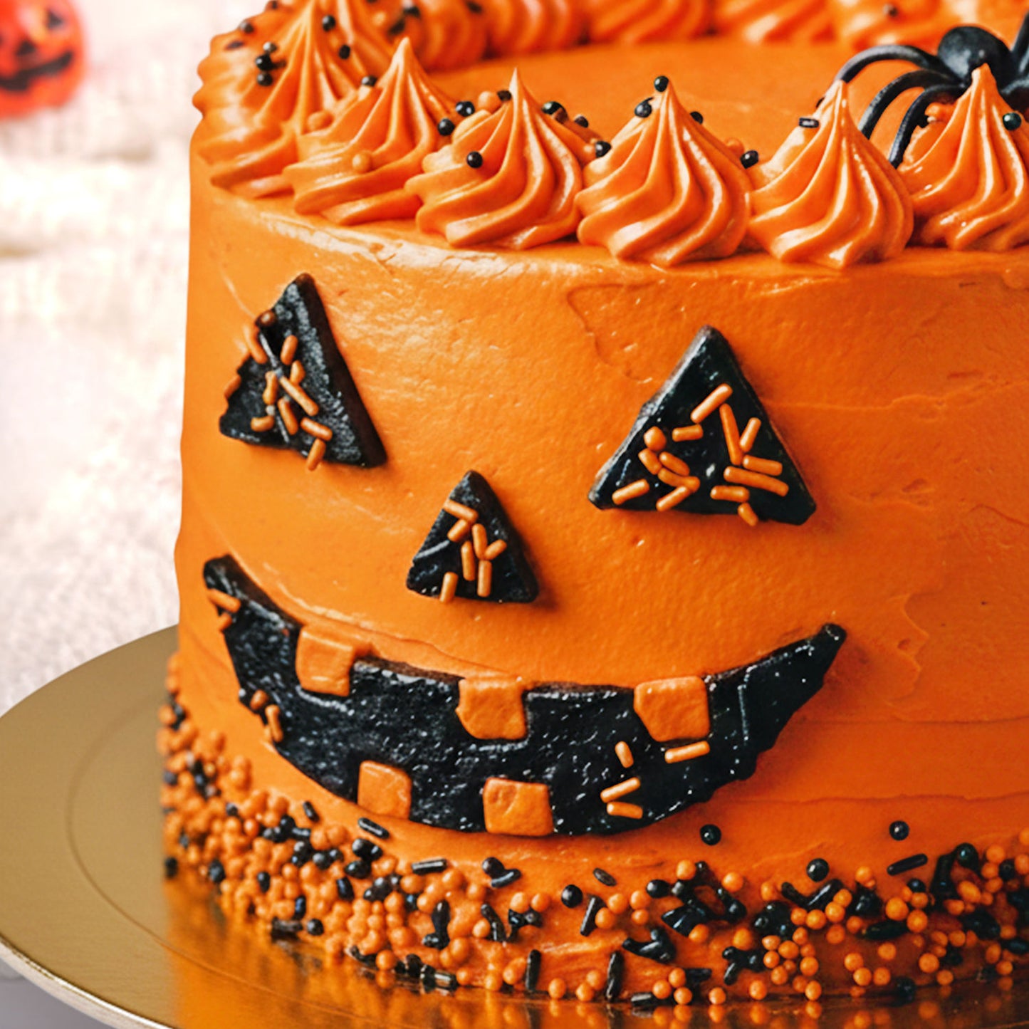 كيك هالوين وجه اليقطينة