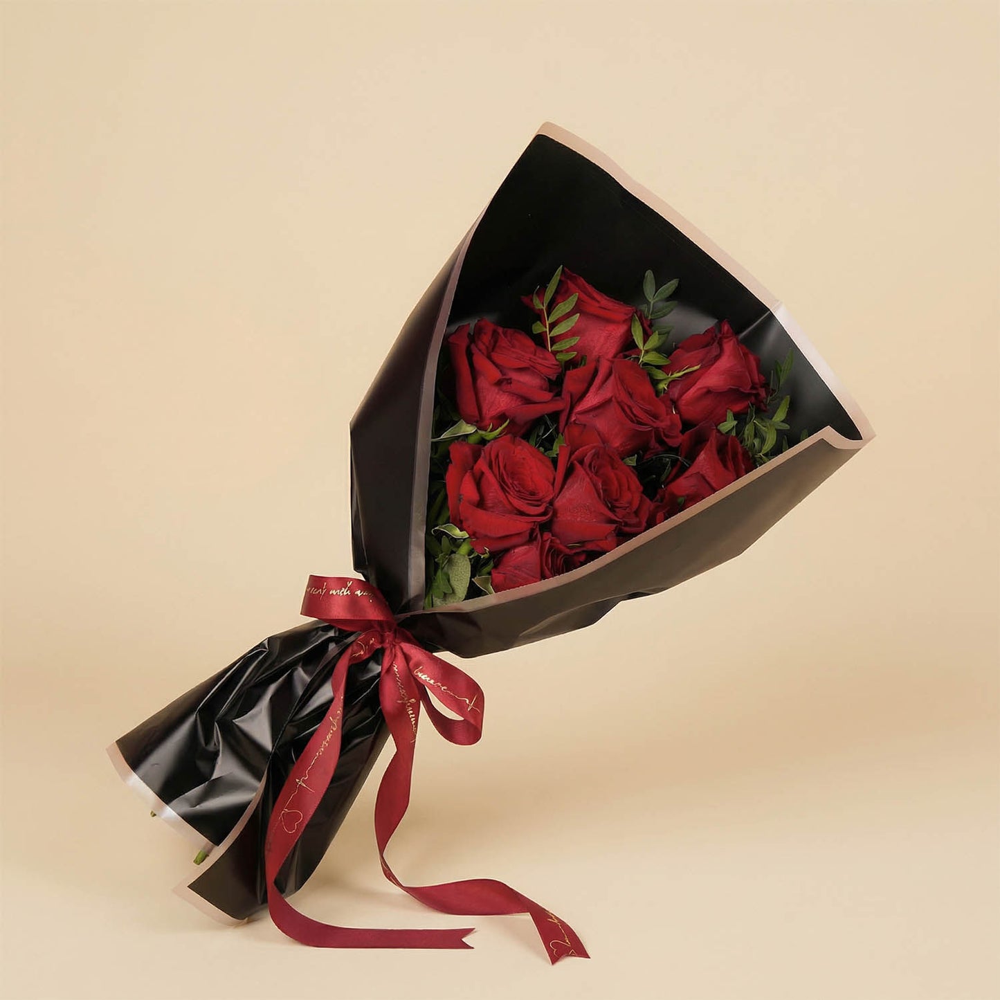 عطر سوفاج للرجال مع بوكيه ورد احمر