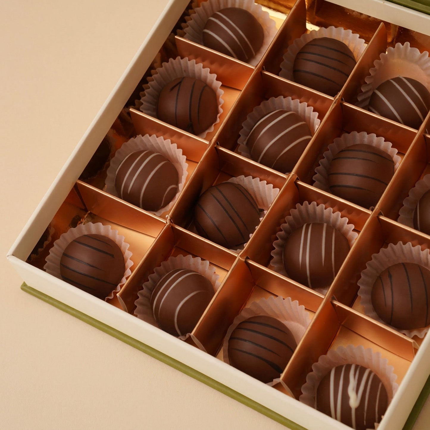 Eid Mubarak Chocolate Floral Crescent Box