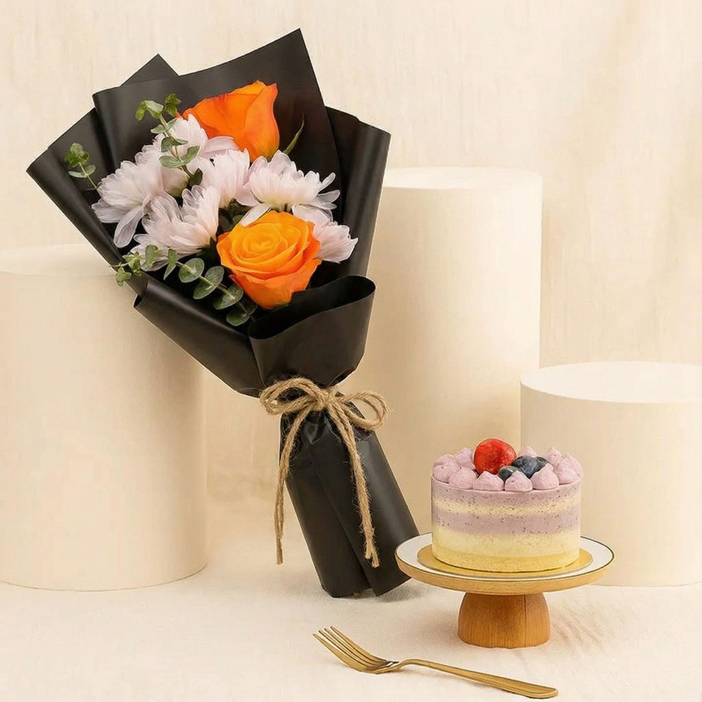 Raspberry Cake n Flower Bouquet Set