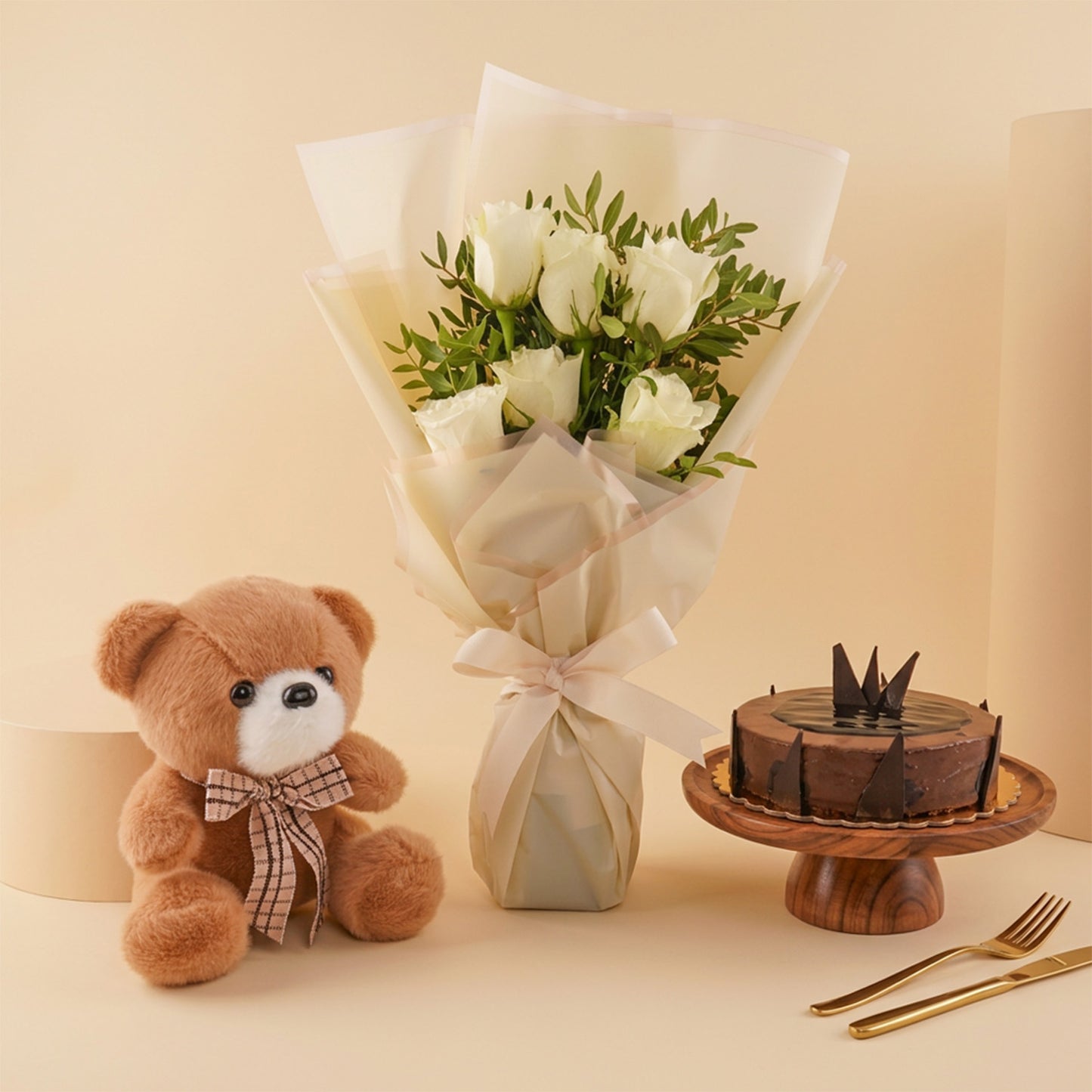 Sweet Teddy Bear n Flower Bouquet
