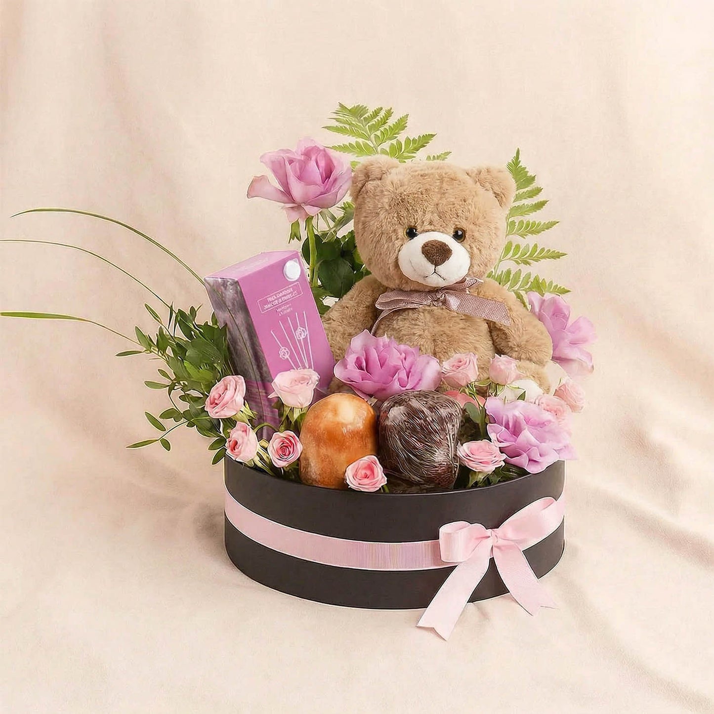 Sweet Embrace Flower n Fragrance Box