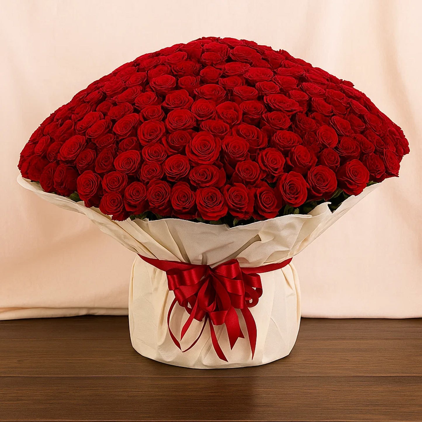 Enchanted Love | 200 Red Roses Bouquet