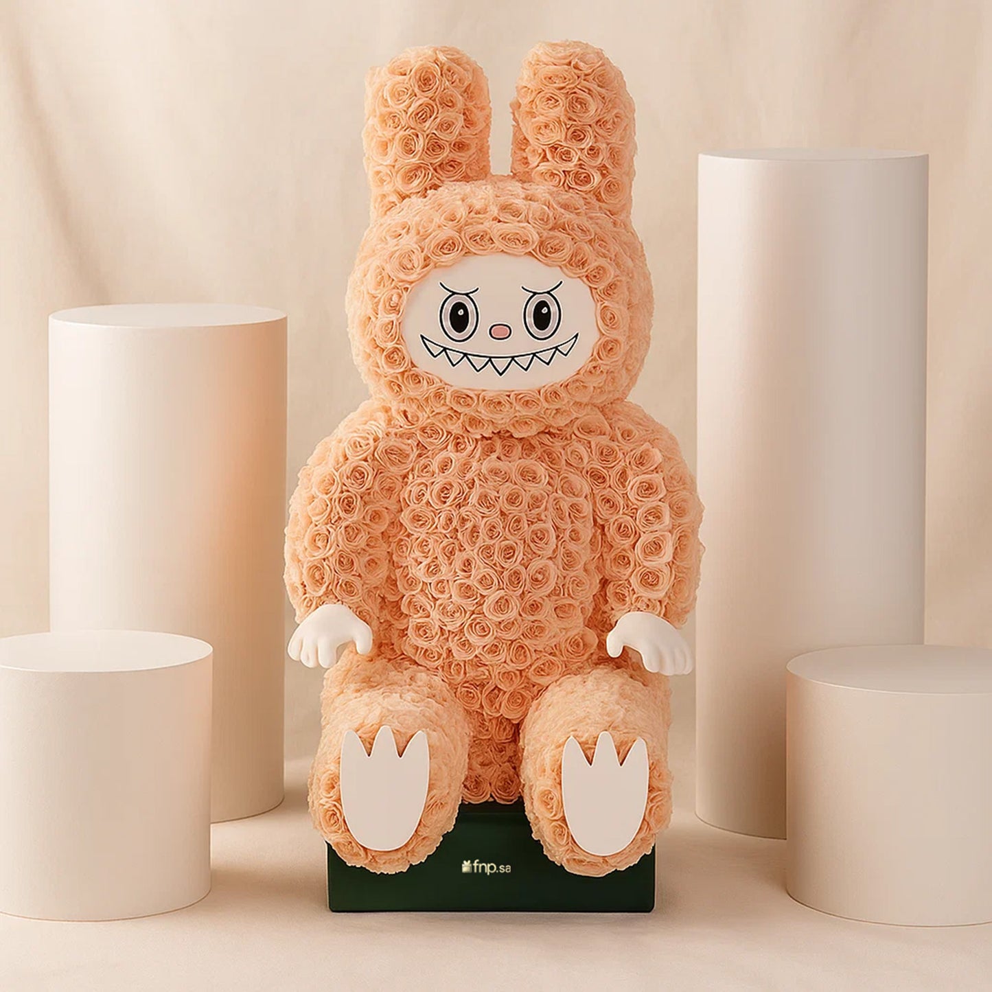 باقة ورد كبيرة شكل دمية لابوبو