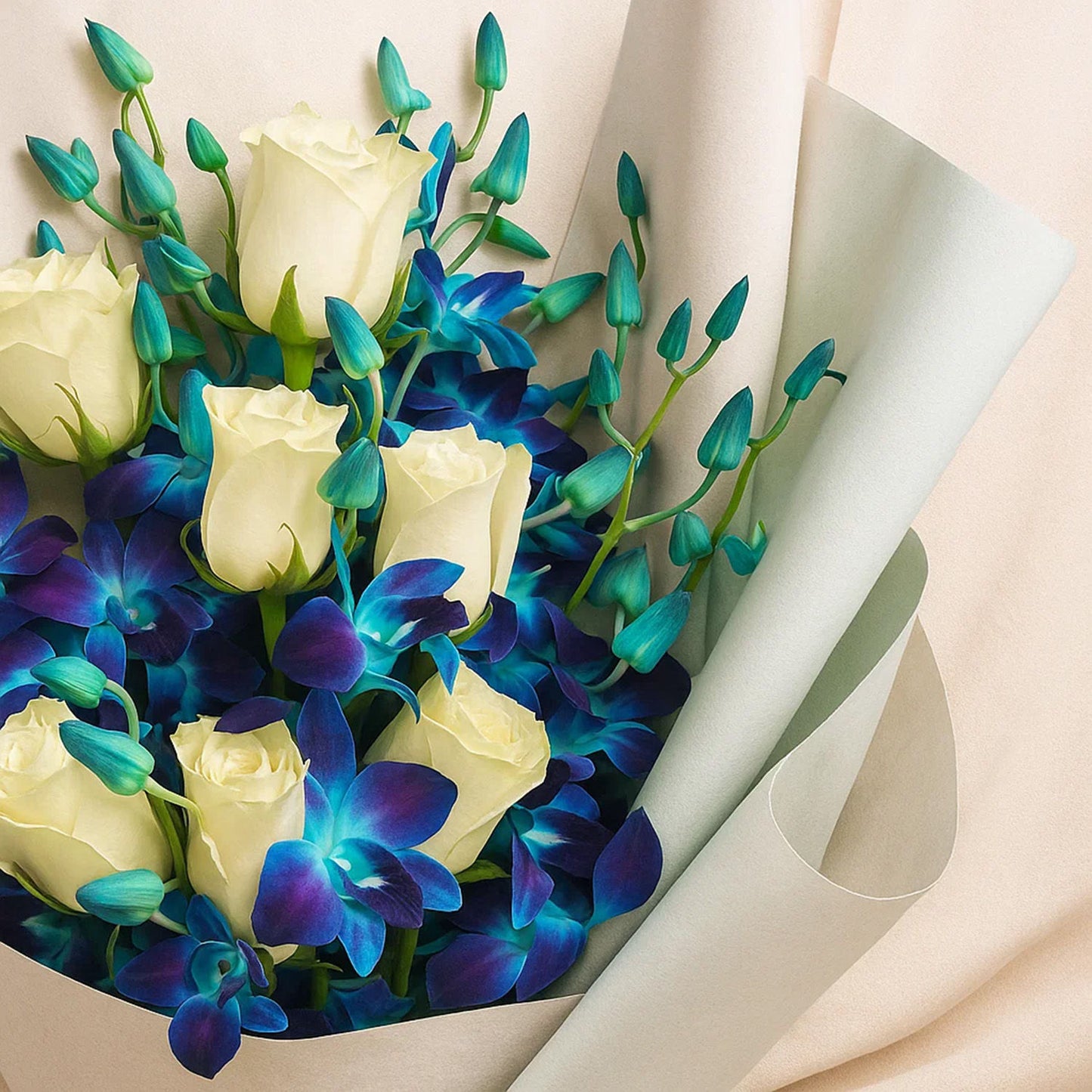 Gentelman Flowers Bouquet Blue Color