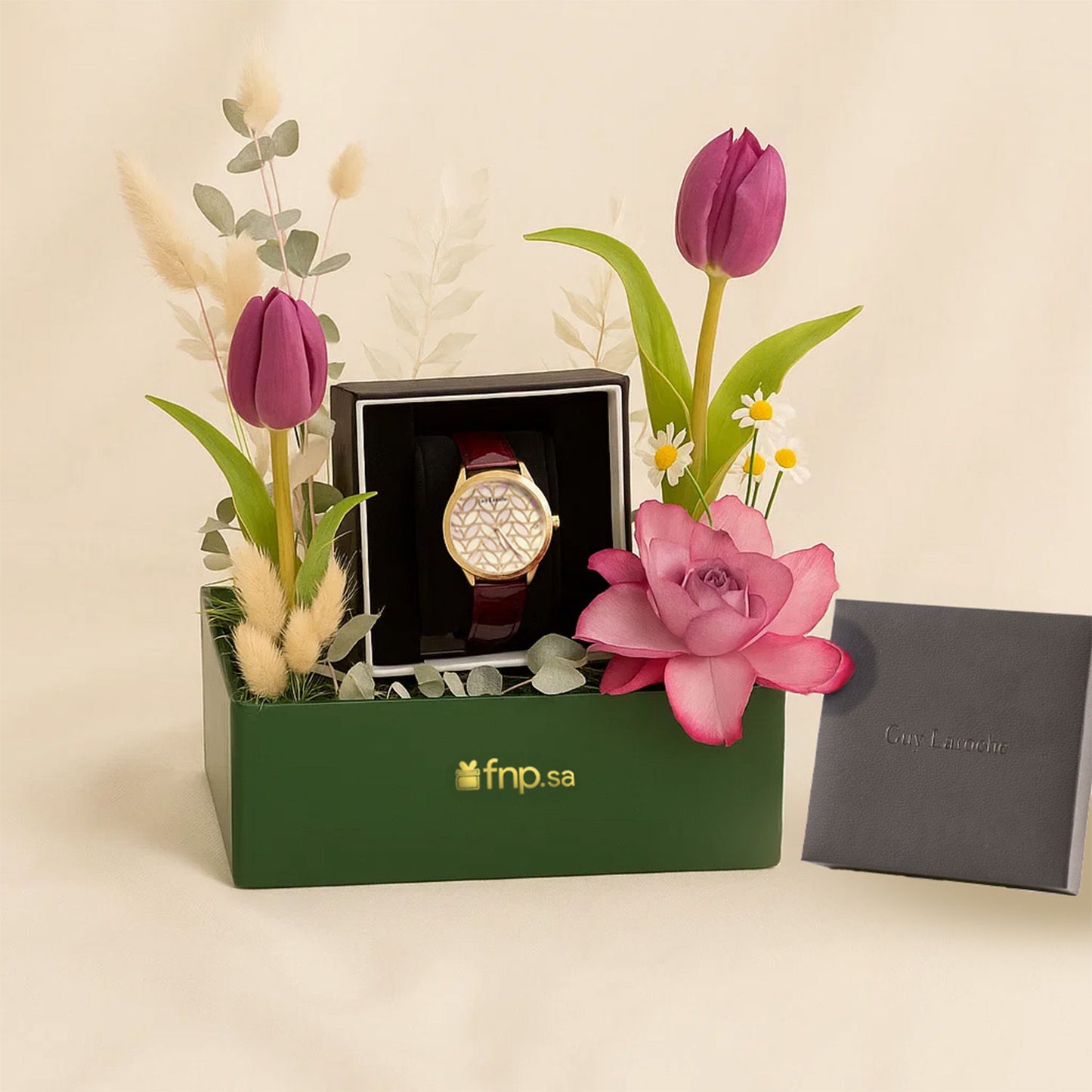 ساعة غاي لاروش نسائية و بوكس زهور بنفسجية