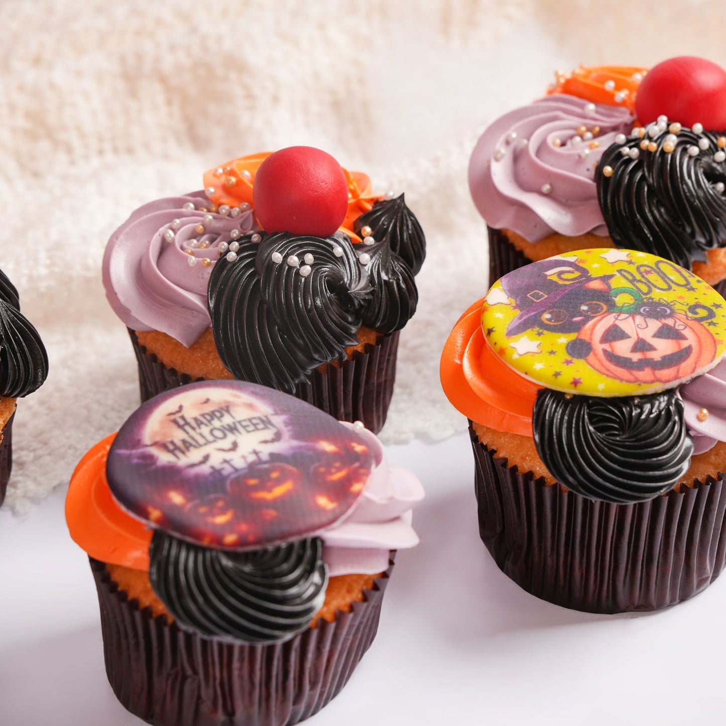 كب كيك هالوين سعيد