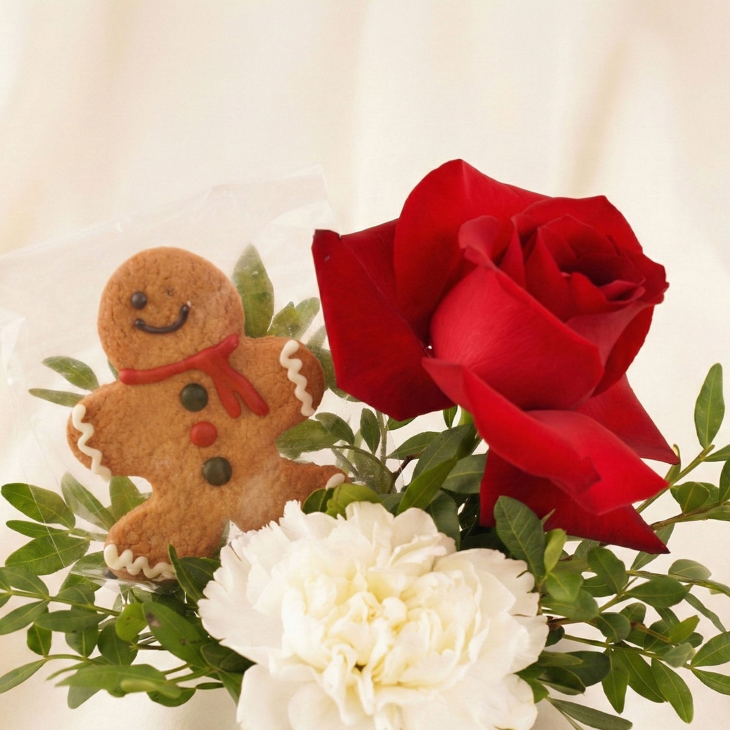 Happy Holiday & New Year Rose Mug