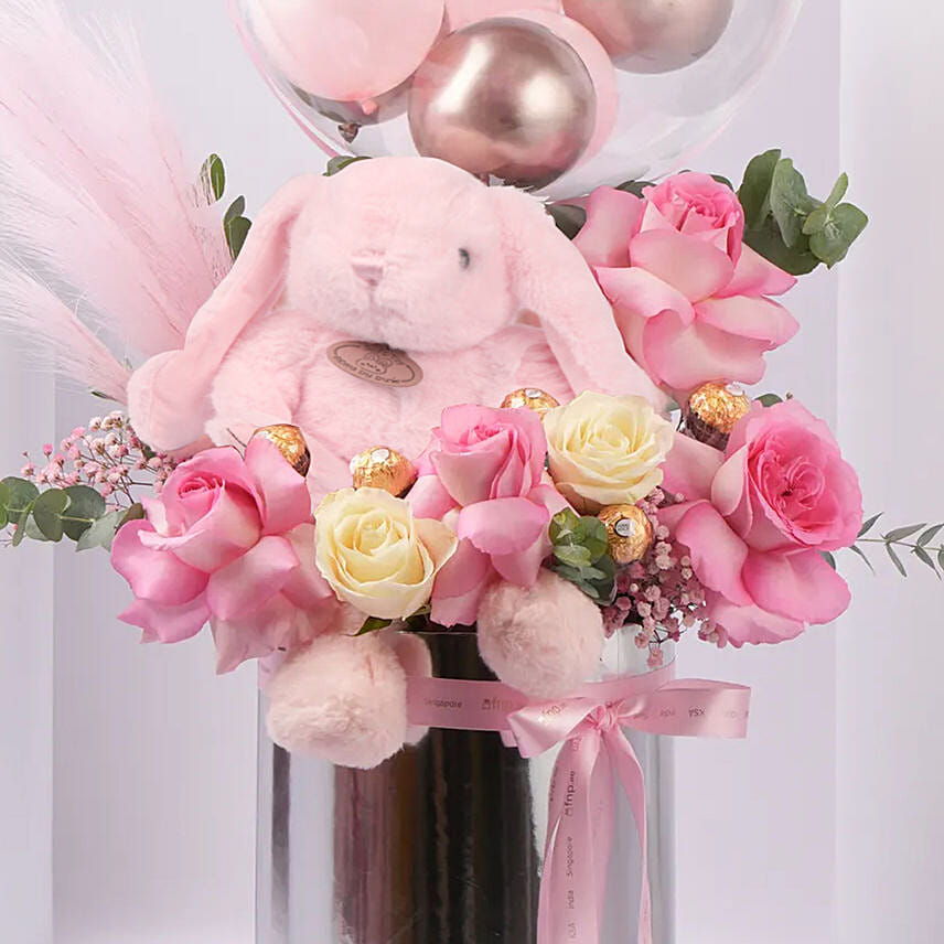 New Baby Girl Bloom Vase n Arabic Balloons
