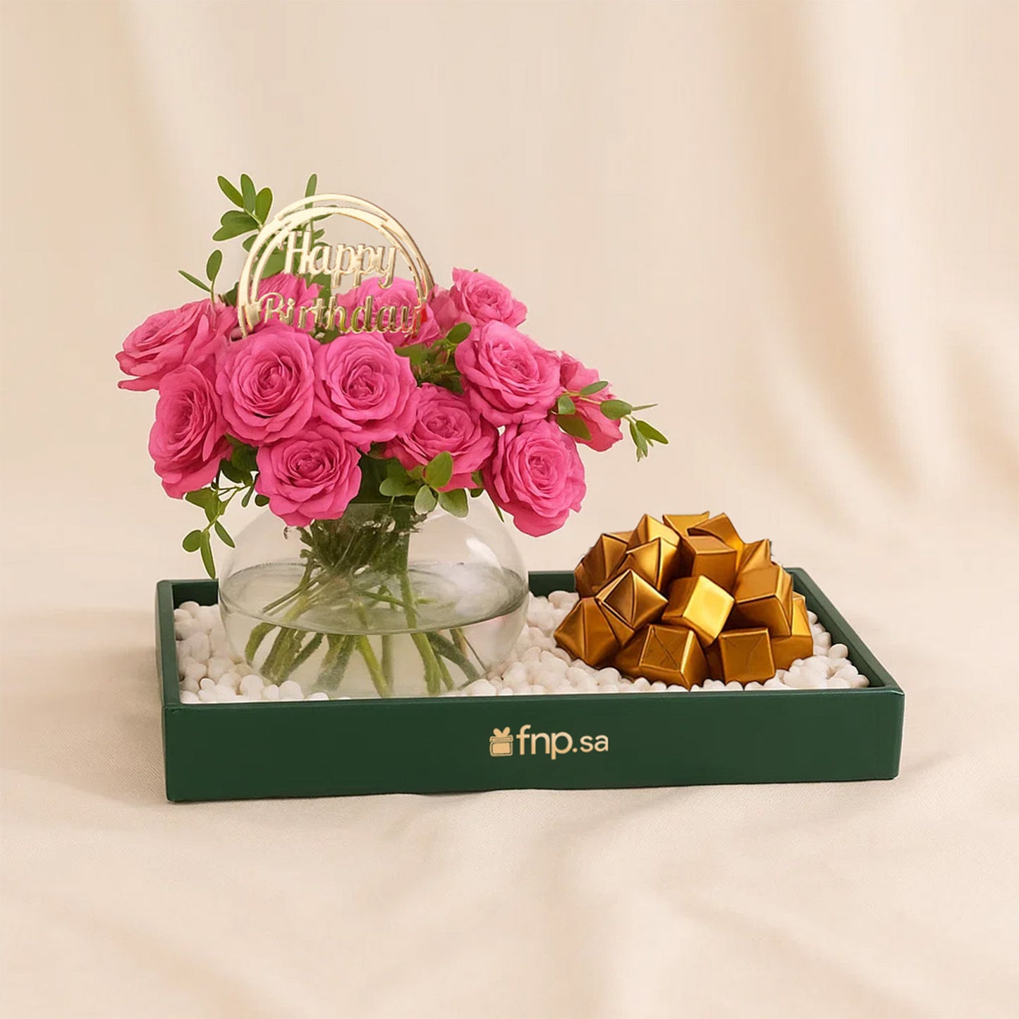 طقم عيد ميلاد فازة ورد و شوكولاتة