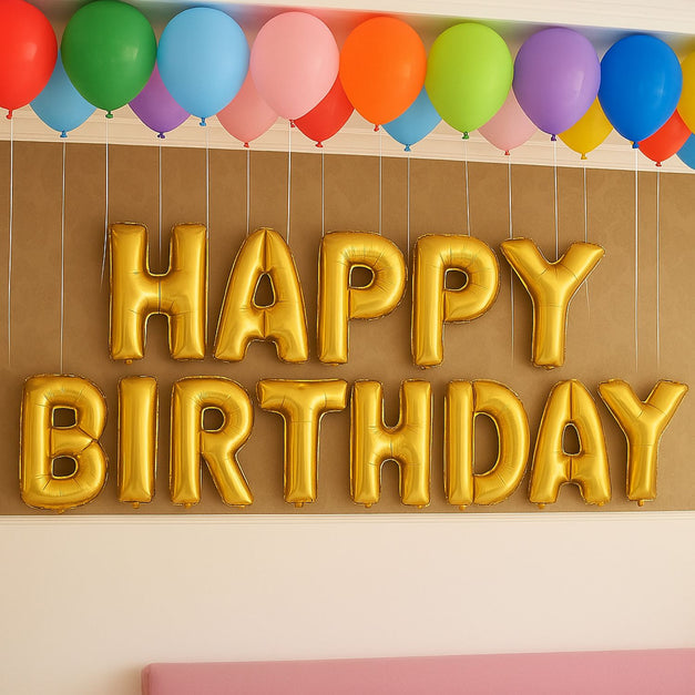 بالونات حروف ذهبية لعيد الميلاد مع 50 بالونة متعددة الألوان