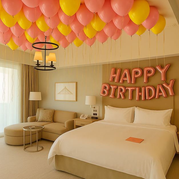 ديكور بالونات عيد الميلاد بالزهري والأصفر