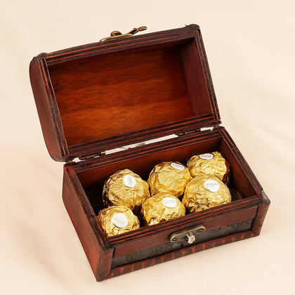Treasure Box Roses & Rocher