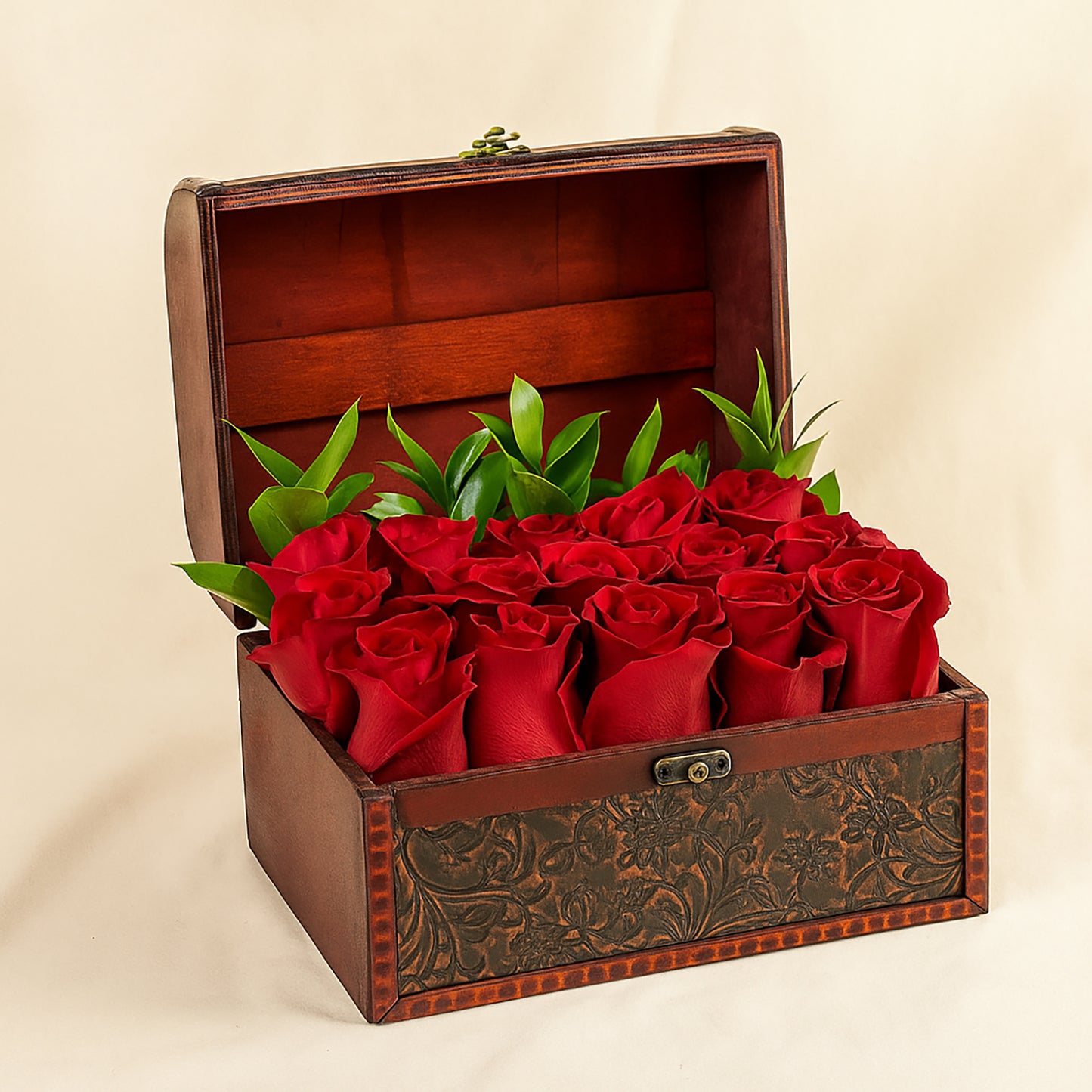 Treasure Box Roses | 15 Red Roses