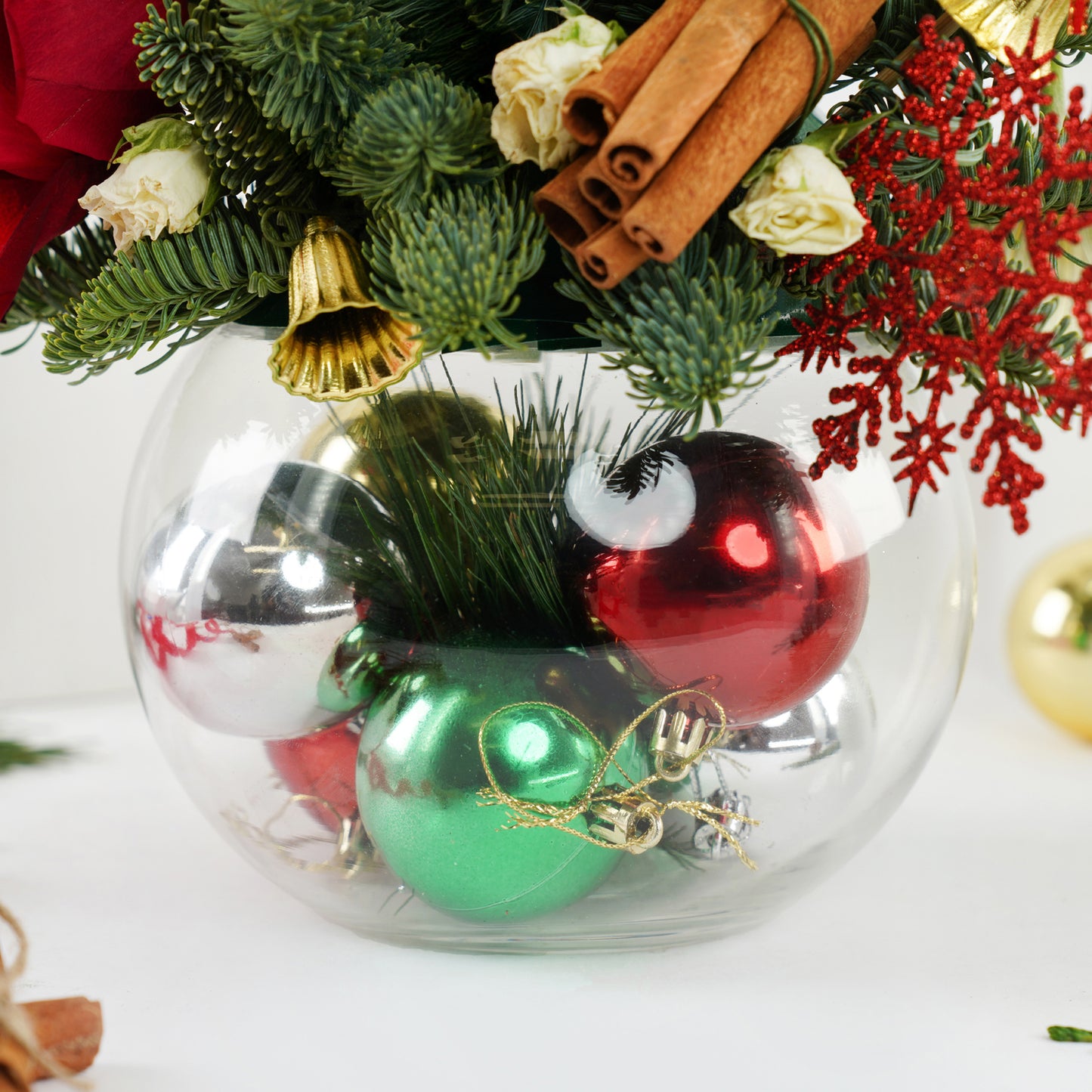 Season's Greetings Festive Flower Vase