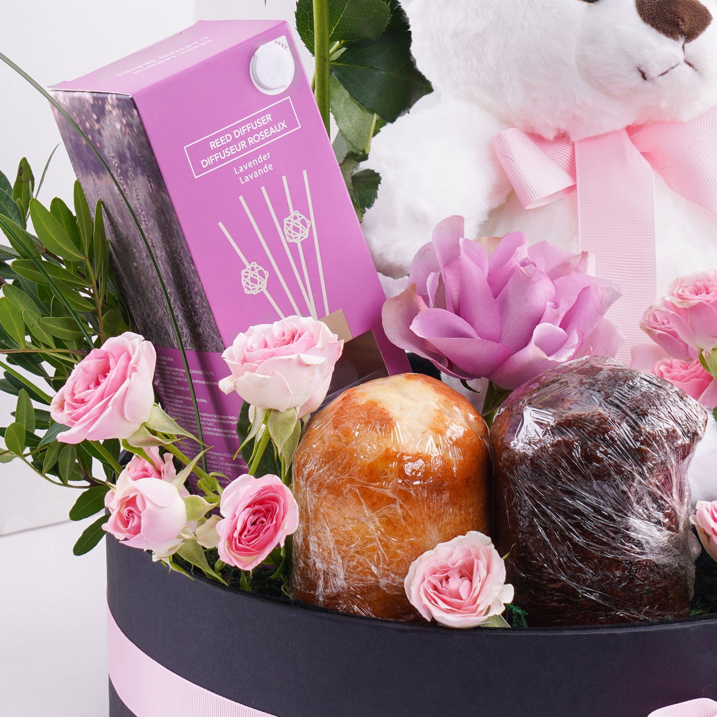 Sweet Embrace Flower n Fragrance Box