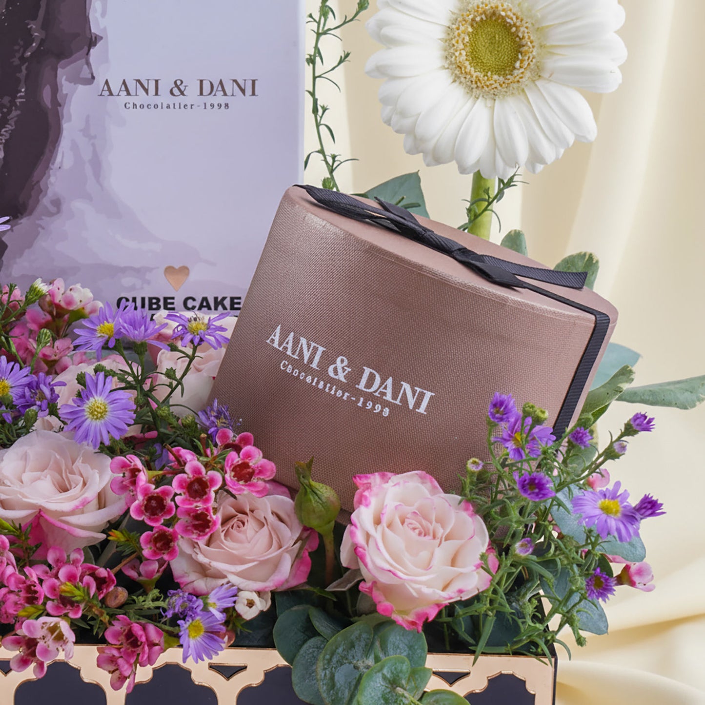 AANI & DANI Premium Collection n Flower Arrangement