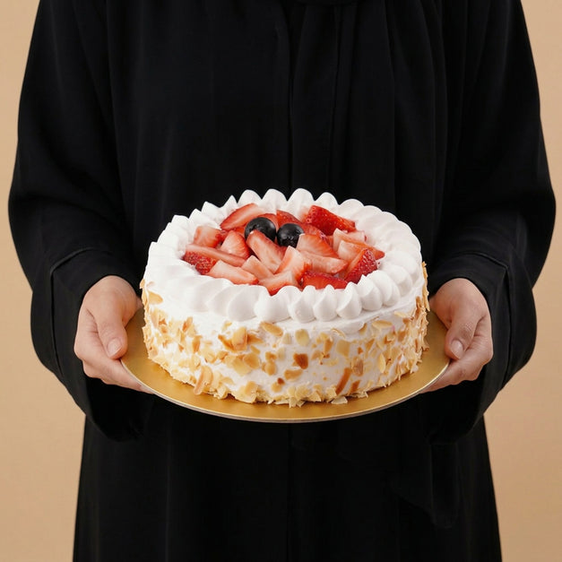 Strawberry Almond Flakes Cake