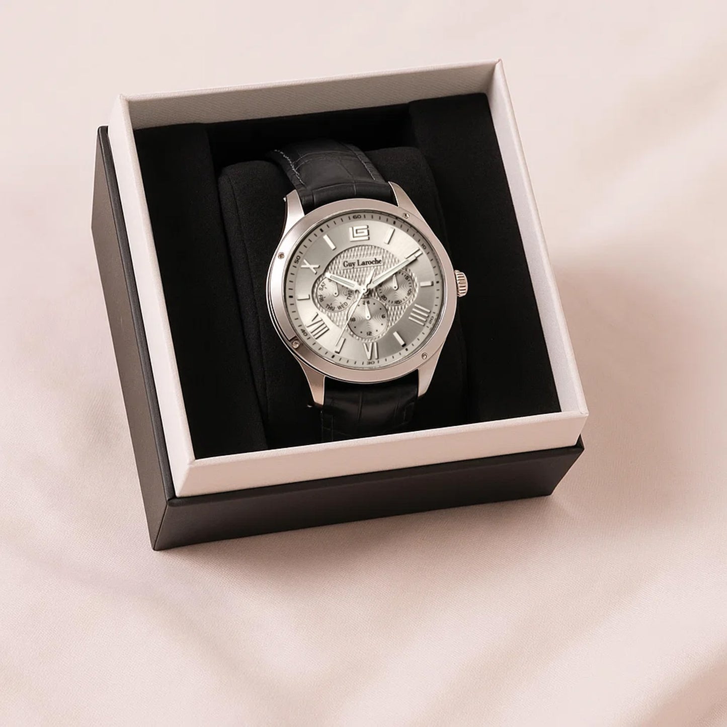 Guy Laroche Watch For Men in Blue Orchid Tray 