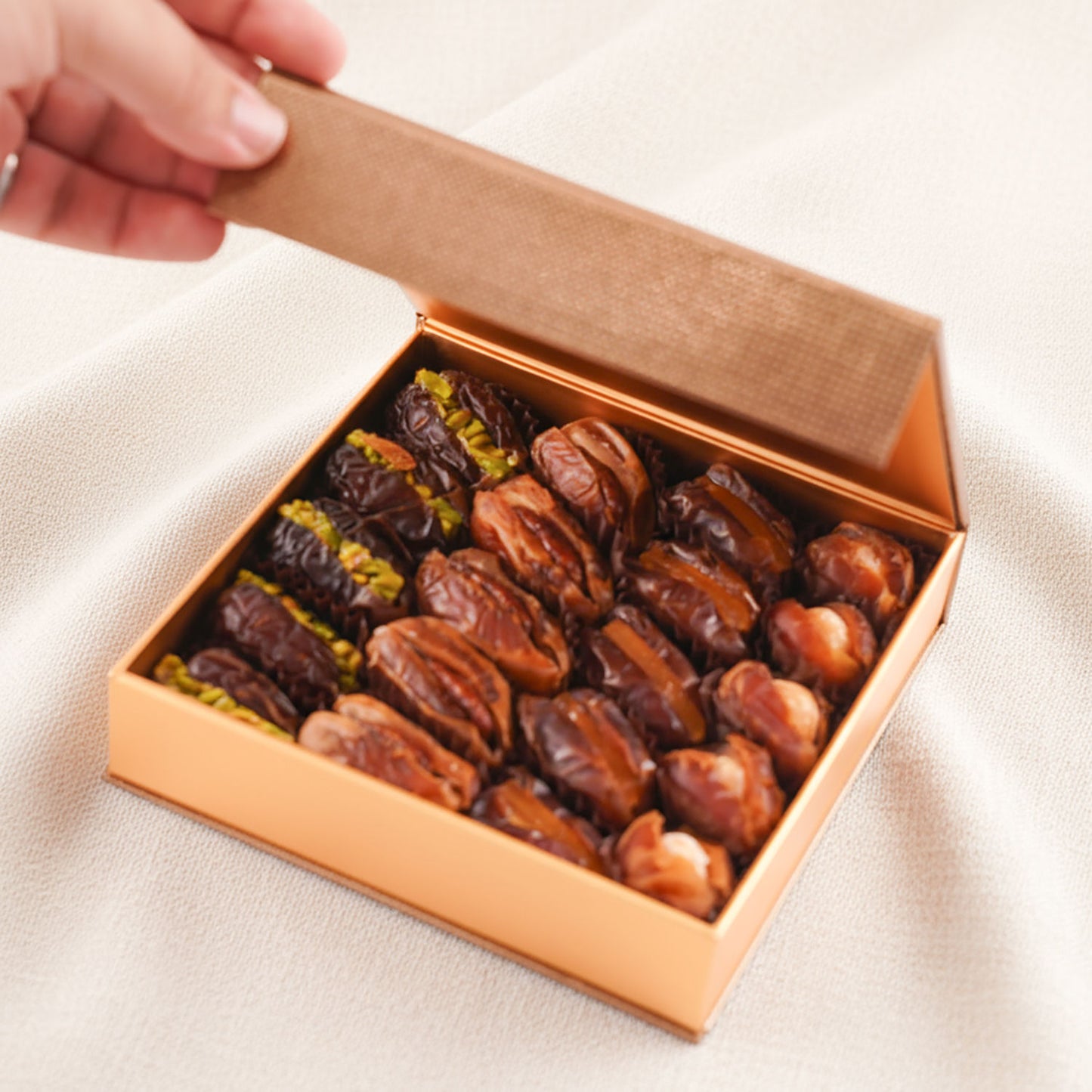 Bateel Box n Blooming Hydrangea Vase