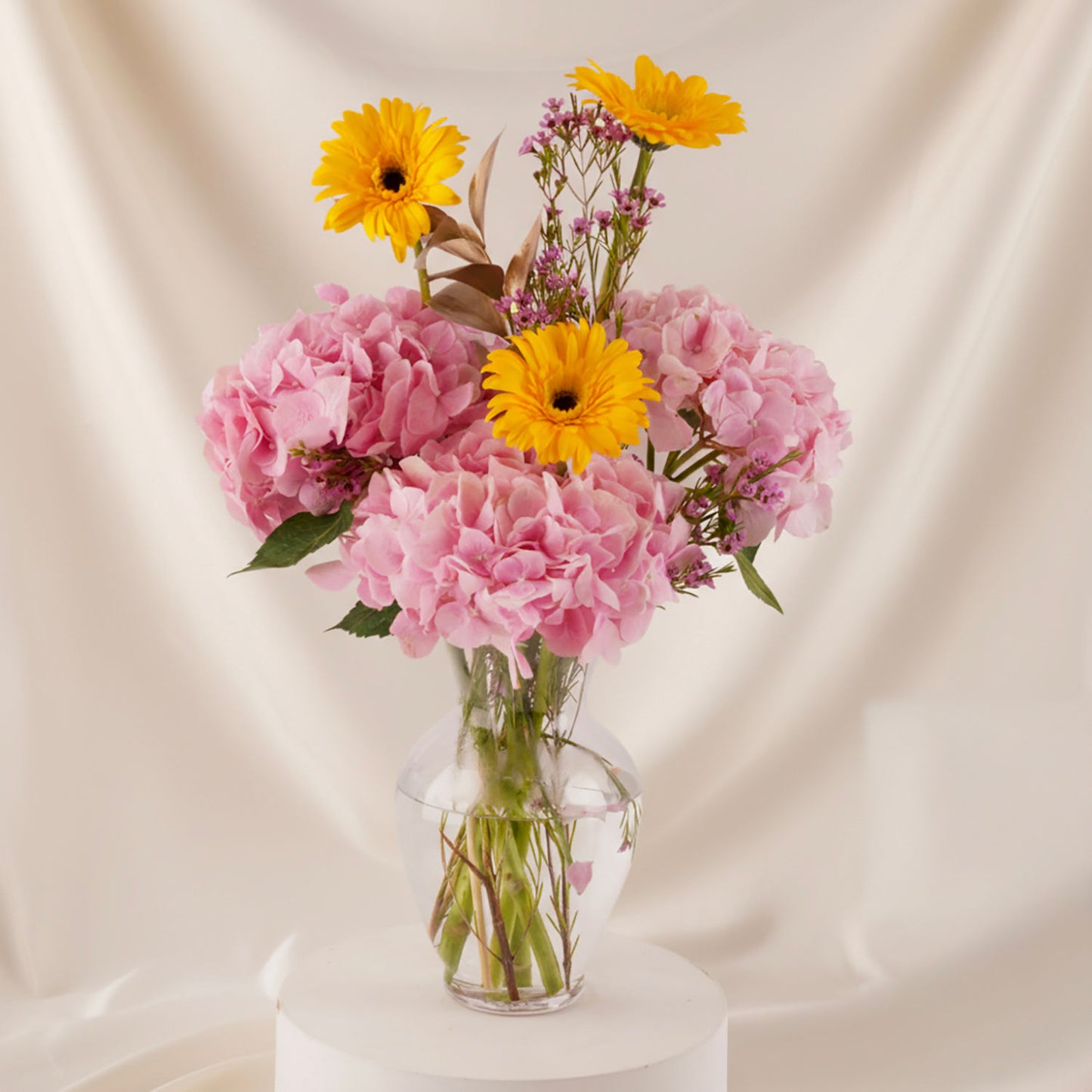 Bateel Box n Blooming Hydrangea Vase