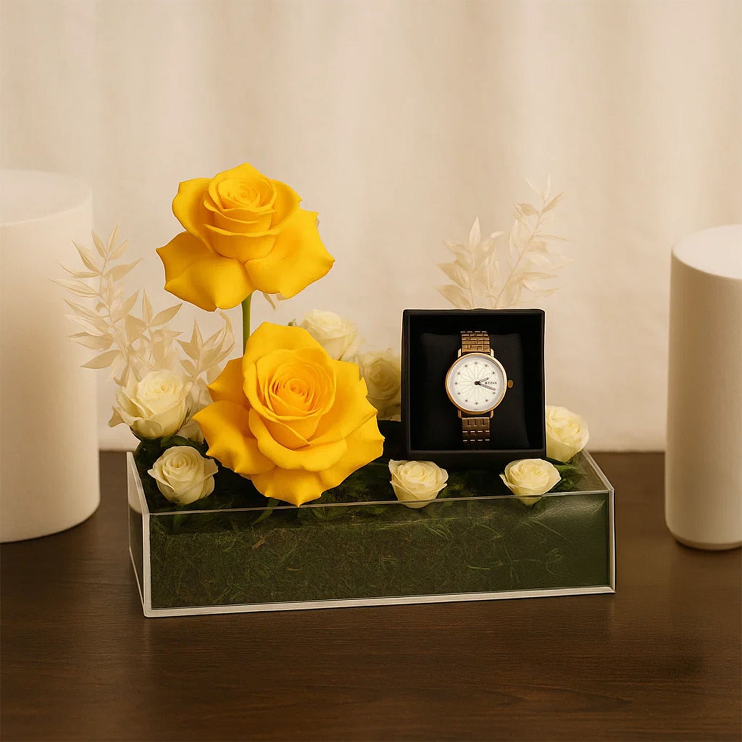 تيتان ساعة نسائية وصينية ورد أصفر