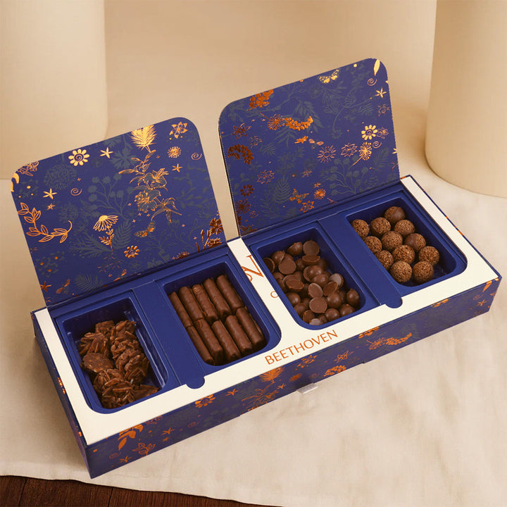 MUNIKH Beethoven Chocolate Box n Flower Bouquet