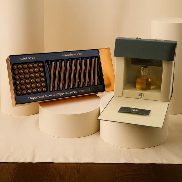 MUNIKH Sticks & Mini Bites Chocolates with Epock Guitar Unisex Perfume 