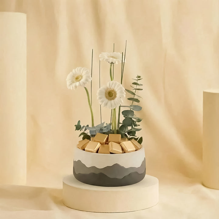 Gerbera n Patchi Chocolate Pot