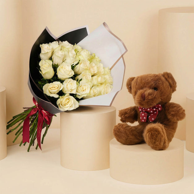 24 Romantic White Roses Bouquet