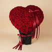 ذروة الحب | ورد أحمر على شكل قلب