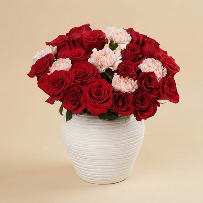 فازة ورد أيقونة حب