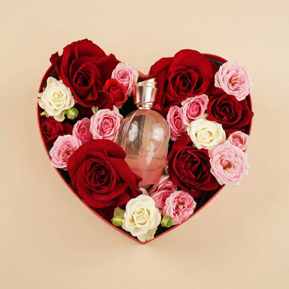 قلب ورد احمر مع عطر سكين نورا نسائي