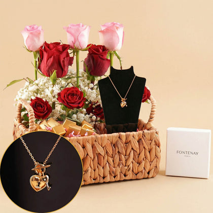 عقد فونتني مع سلة ورد وشكولاتة