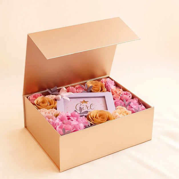 شوكولاتة بستاني وبوكس ورود للمولوده