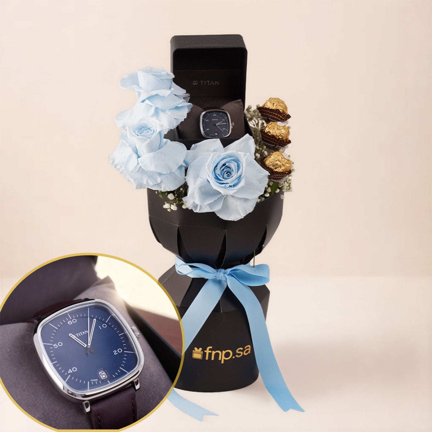 ورد أزرق مع ساعة تيتان هدية رجالية