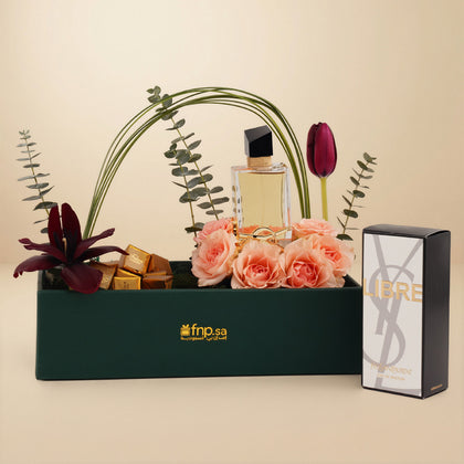 ورد جوري مع عطر ليبر للنساء وشوكولاتة