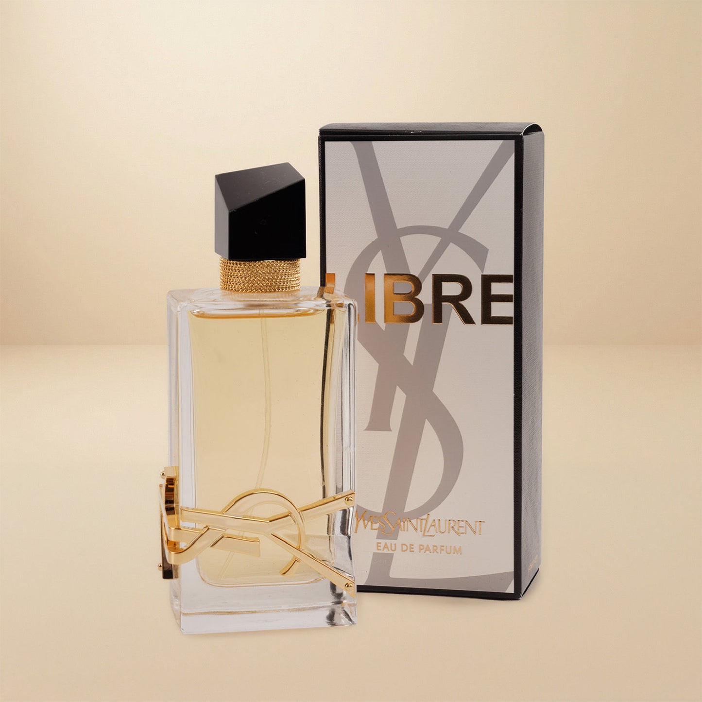 ورد جوري مع عطر ليبر للنساء وشوكولاتة