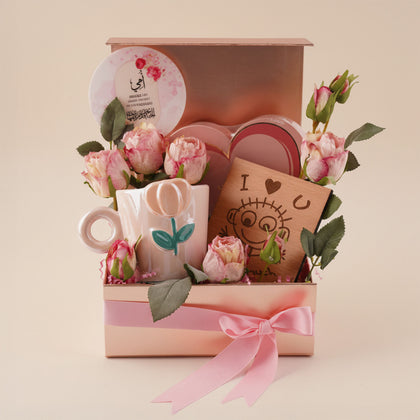 مفاجأة عيد الأم بوكس ورد وهدايا