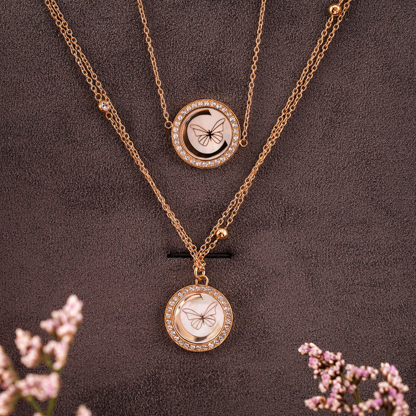 طقم مجوهرات شيروتي و سلة ورد وردي