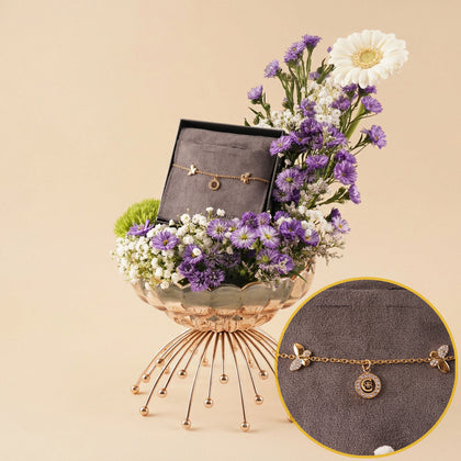 اسورة شيروتي فراشات الكريستال في حامل ورد ملكي