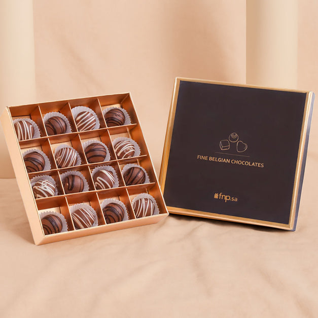 علبة شوكولاتة ترافل بلجيكية 16 قطعة بنكهة الحليب والبندق