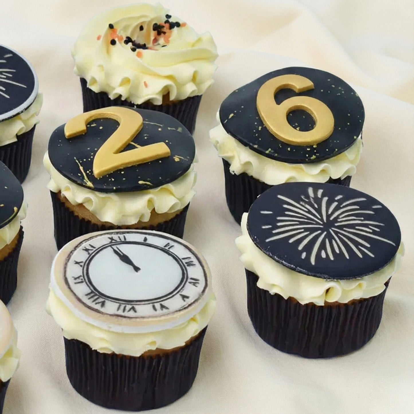 Yummy New Year Cupcake | 10 Pieces