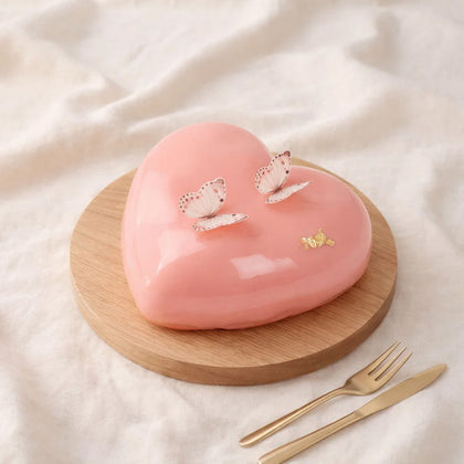  Gentle Love Heart Shape Cake