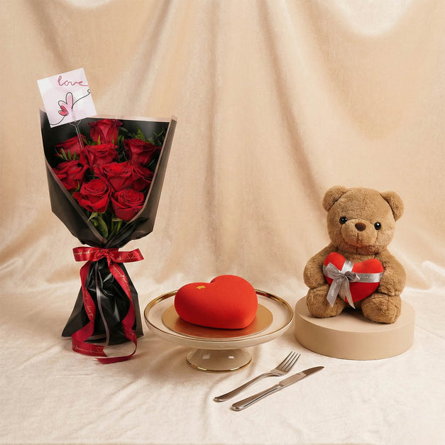 بوكيه لفتة حب مع كيك أحمر ودبدوب