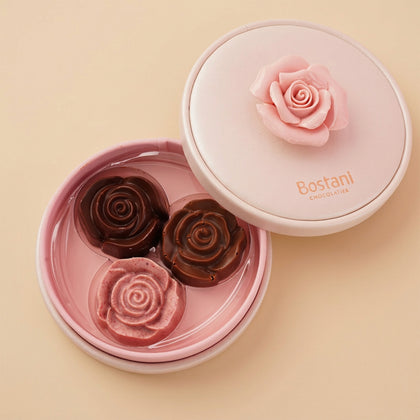 عطر كواتر نسائي مع شوكولاتة بستاني وتنسيق ورد