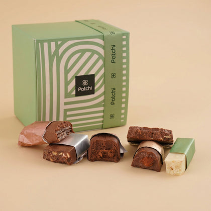 سلة ورد طبيعي و شوكولاتة باتشي