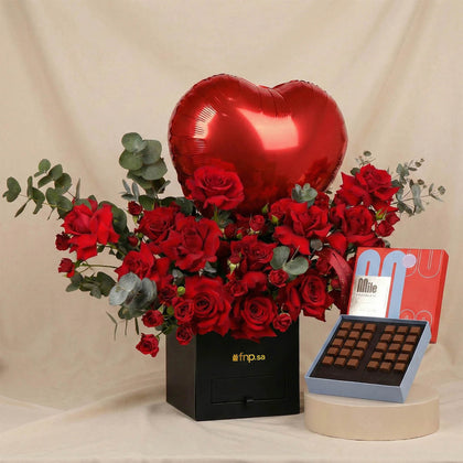 Mile Chocolate with Heart Balloon n Rose Box